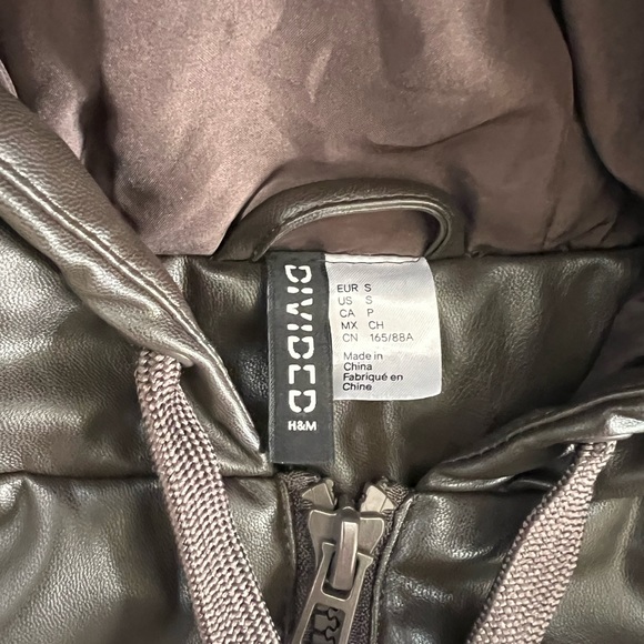 SOLD - Picture 3 of 3